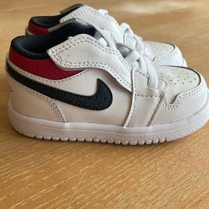 Toddler Nike CI3436 118 Jordan 1 Low ALT (TD) White/Gym Red-Black Size 6C
